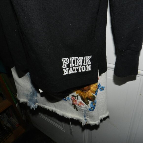 PINK Victoria's Secret Collared Long Sleeve Polo Shirt  Women's M 🆕⌚📦🏃💨🚚 - Picture 5 of 16